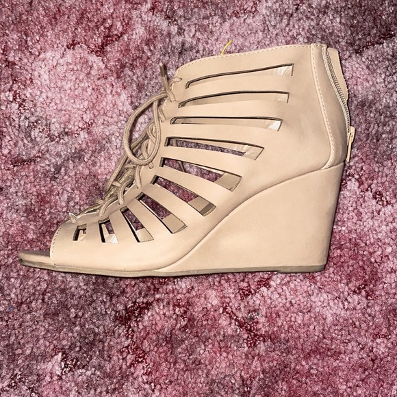 Charlotte Russe Wedges - Picture 4 of 7
